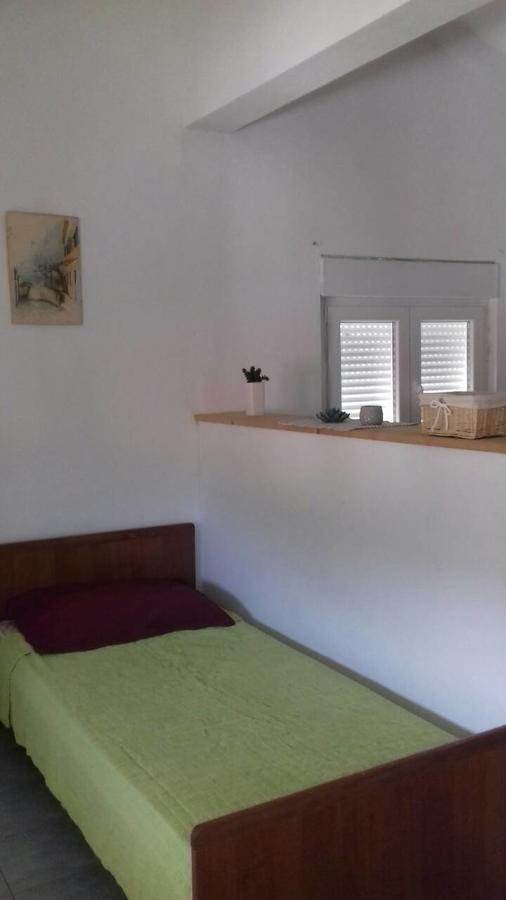 Apartmani Varnica Grebastica Bagian luar foto